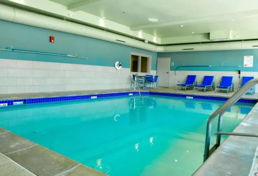 Hotelli Holiday Inn Express & Suites   Elko, An Ihg