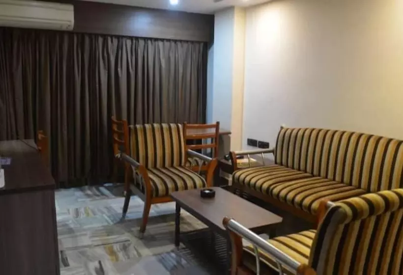 Hotelli Jaya Residency