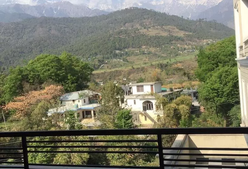 Hotelli Justa Palampur Resort & Convention Centre