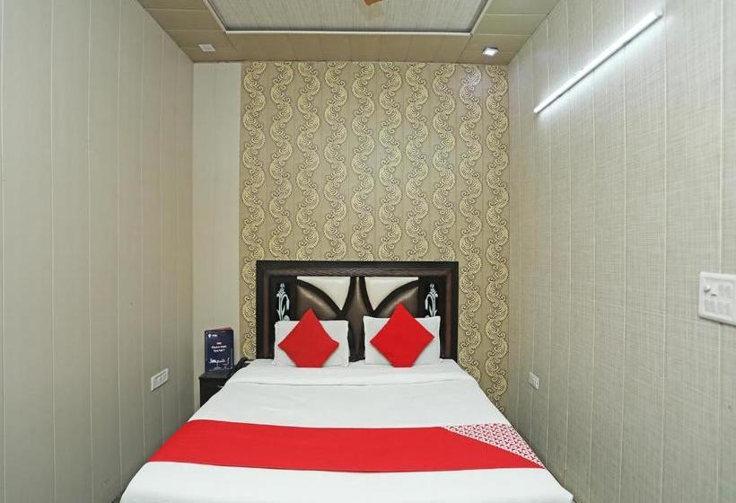 Отель Oyo 18530 Rest Inn