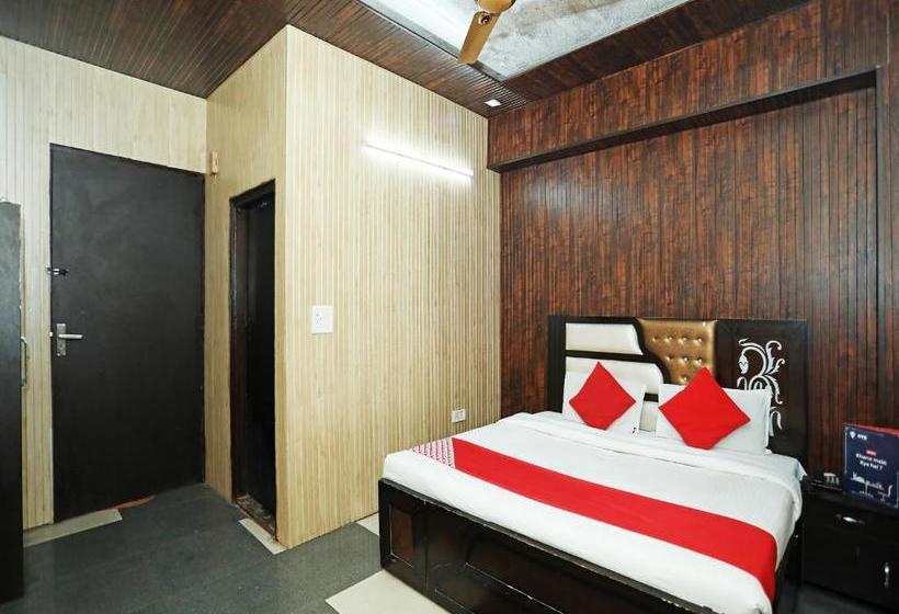 Отель Oyo 18530 Rest Inn