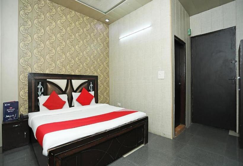 Отель Oyo 18530 Rest Inn