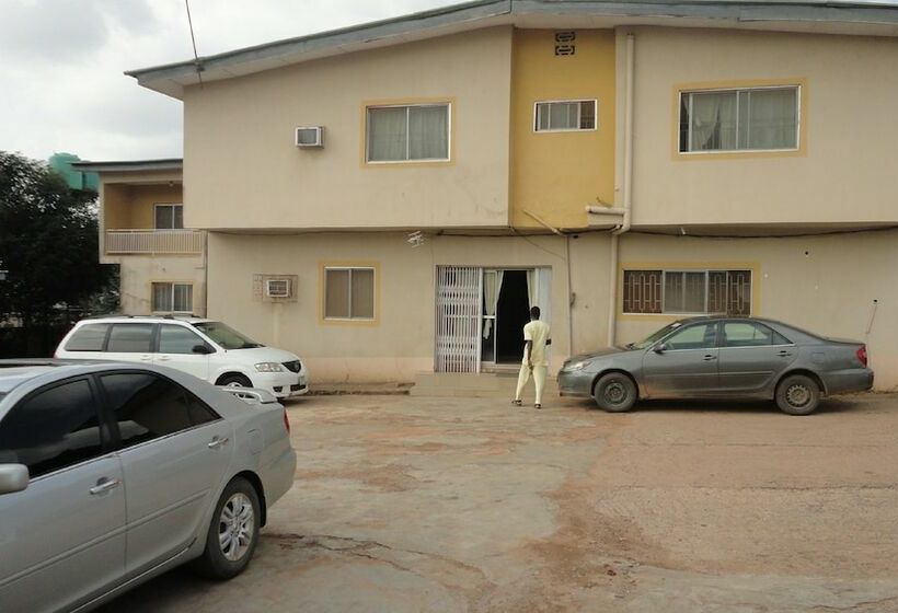 هتل Phoenix Suites And Inn