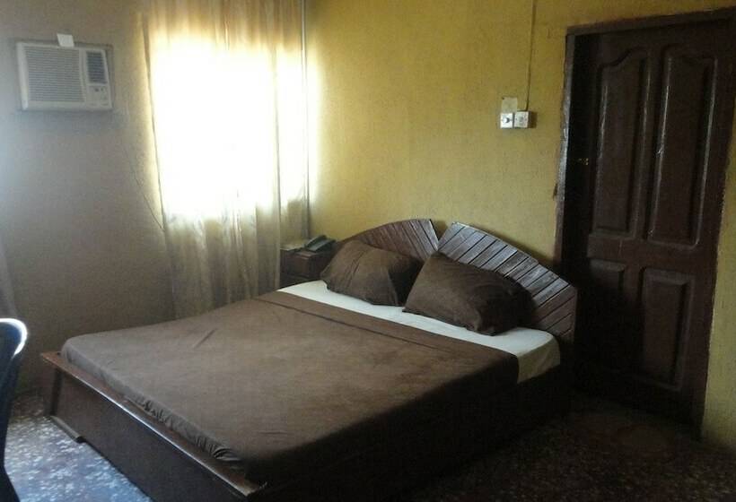 هتل Phoenix Suites And Inn