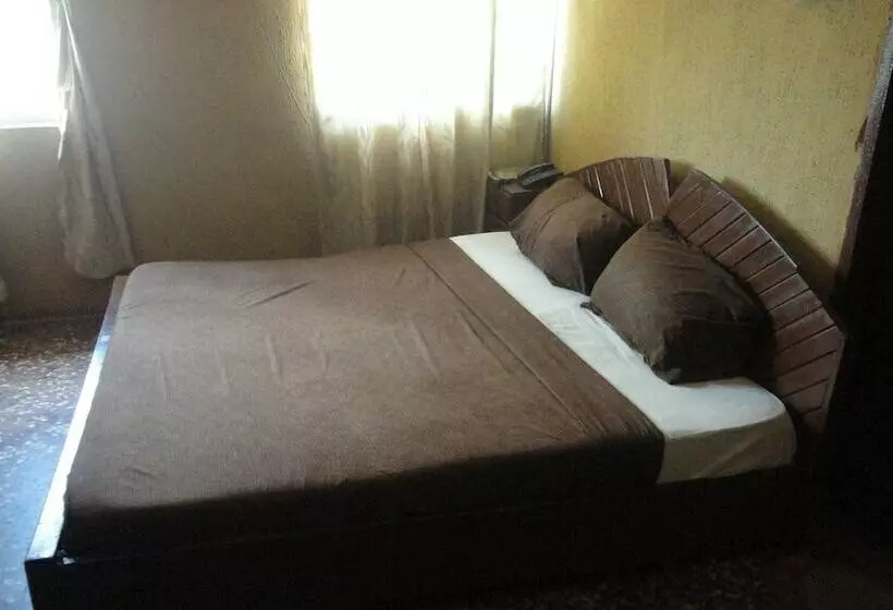 هتل Phoenix Suites And Inn