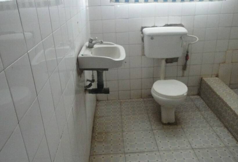 هتل Phoenix Suites And Inn