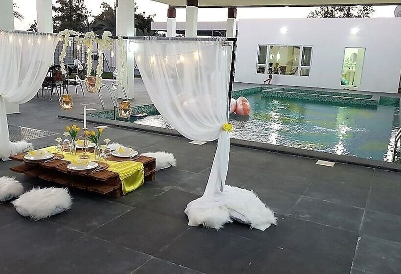 Jawharat Al Rumais Villas & Spa