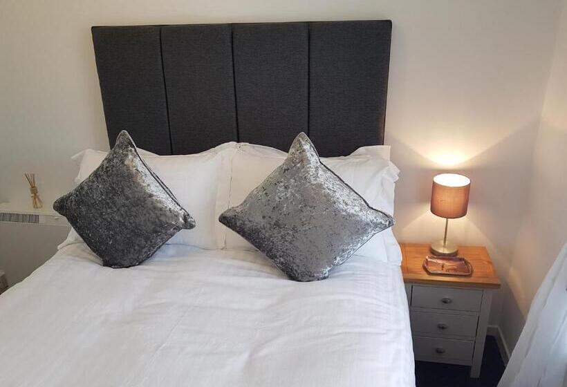 Riverside Apartments