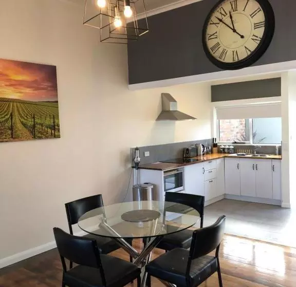 Apartment 5ive