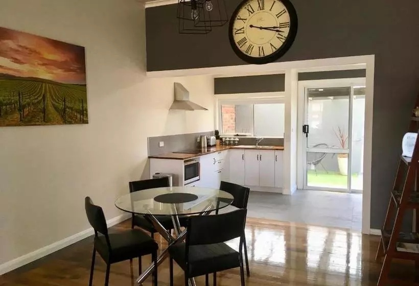 Apartment 5ive
