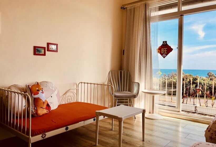 تختخواب و صبحانه One Day Ocean Villa