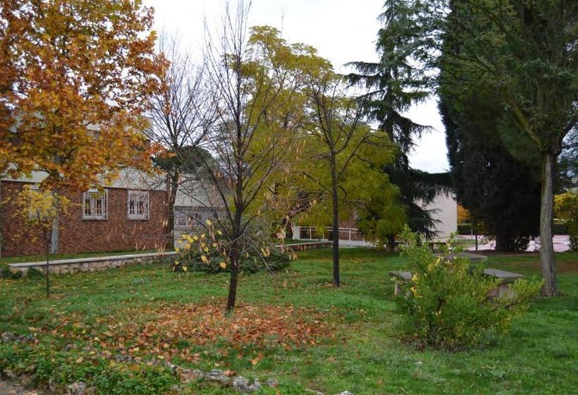 Хостел Residencia Universitaria Cardenal Cisneros