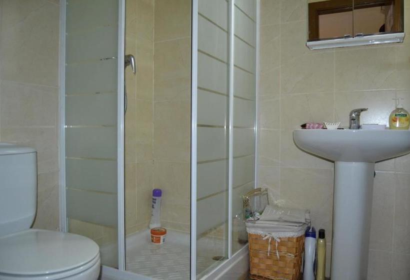 Хостел Residencia Universitaria Cardenal Cisneros