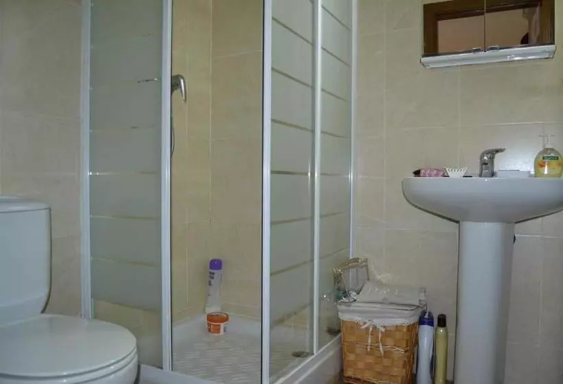 Hostelli Residencia Universitaria Cardenal Cisneros