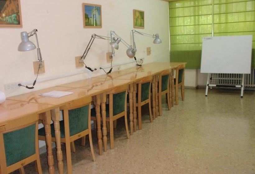 Хостел Residencia Universitaria Cardenal Cisneros