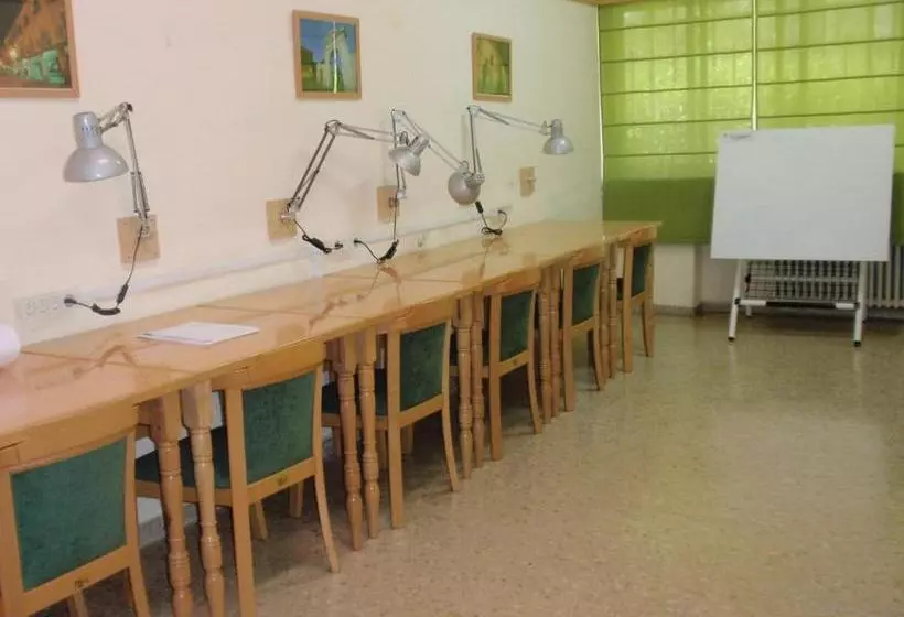 Hostelli Residencia Universitaria Cardenal Cisneros