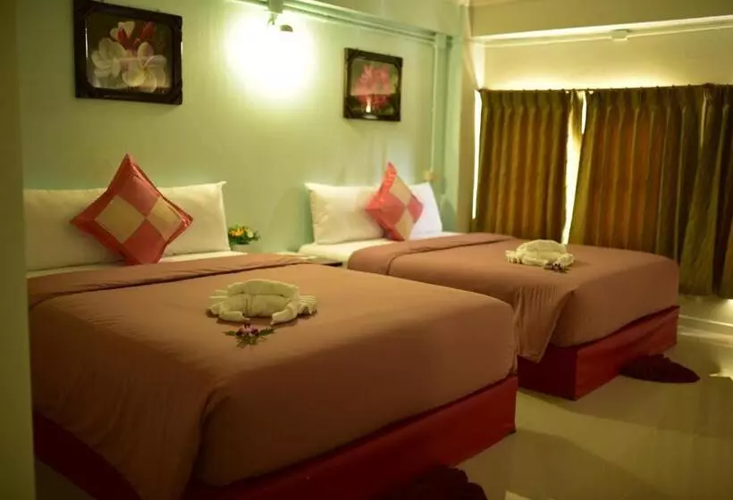 Hotelli Anchalee Resort