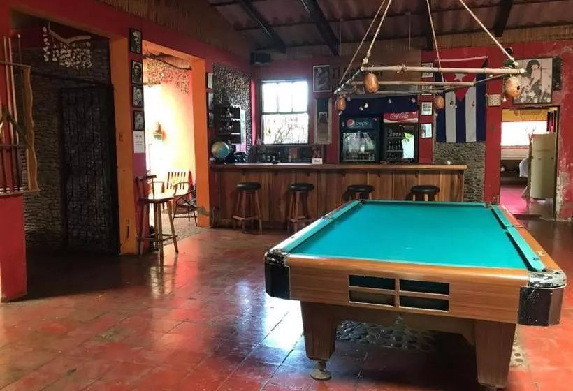 Hotelli & Bar La Guitarra