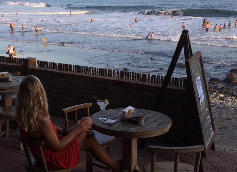 בית מלון כפרי & Bar La Guitarra