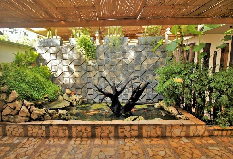 فندق Casa Janaab Palenque