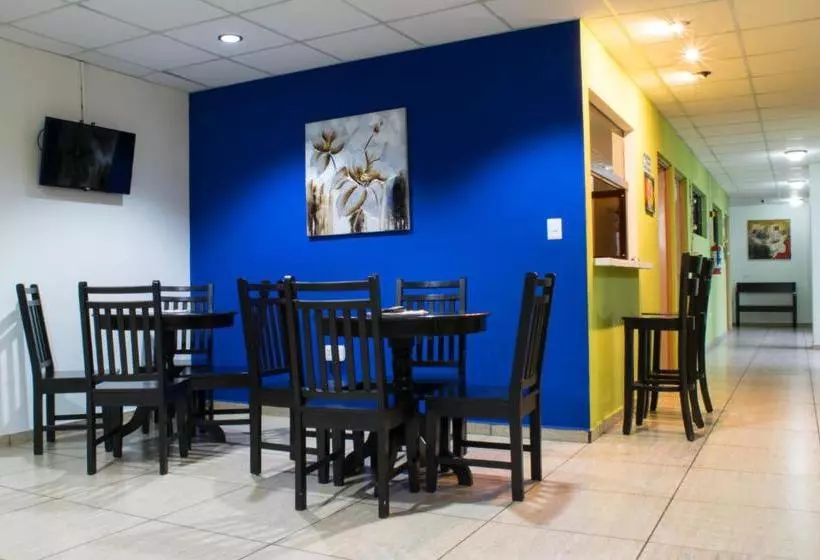 ホテル Hostal De Asturias