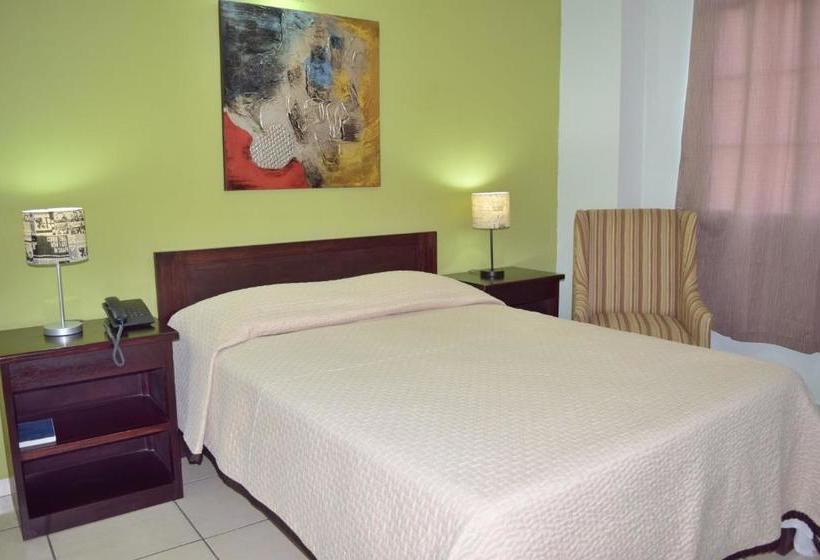 هتل Hostal De Asturias