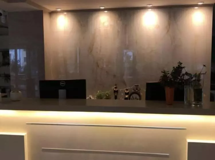 هتل Lyden