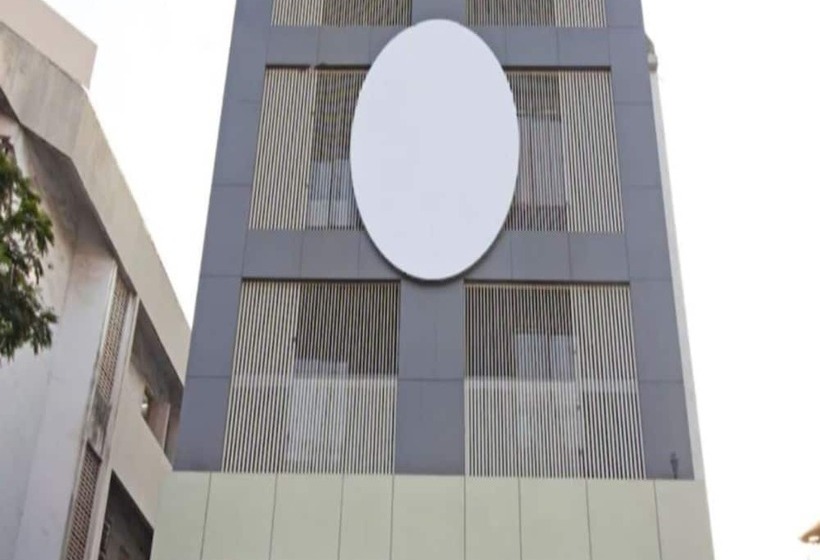 בית מלון כפרי Panvel Palace