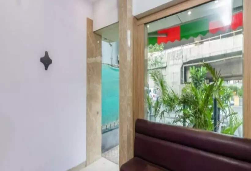 Hotelli Panvel Palace