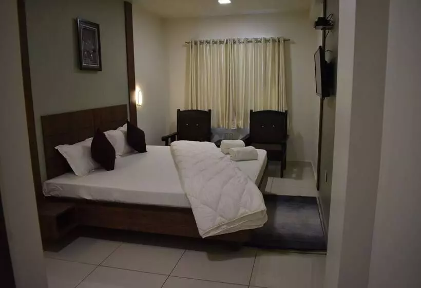 هتل Shyam Palace