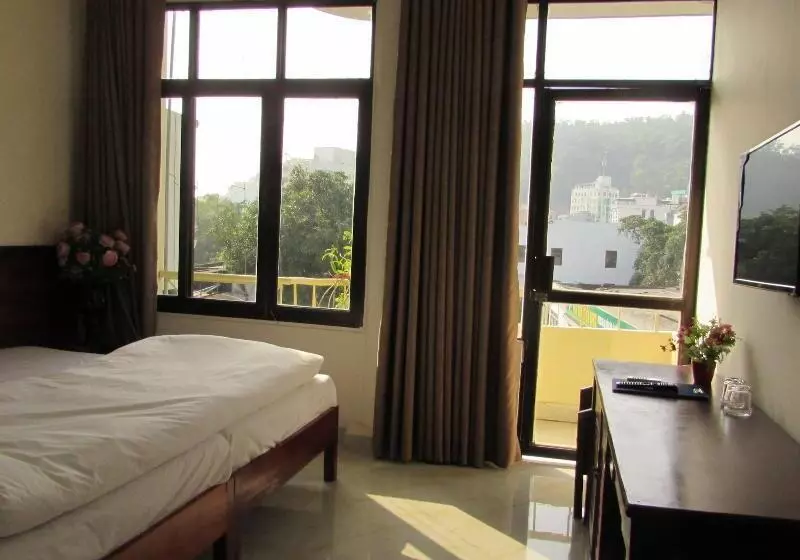 Viet Nhat Halong Hotel   Bai Chay
