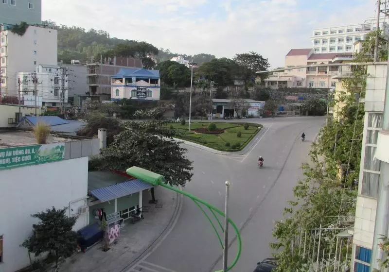 Viet Nhat Halong Hotel   Bai Chay