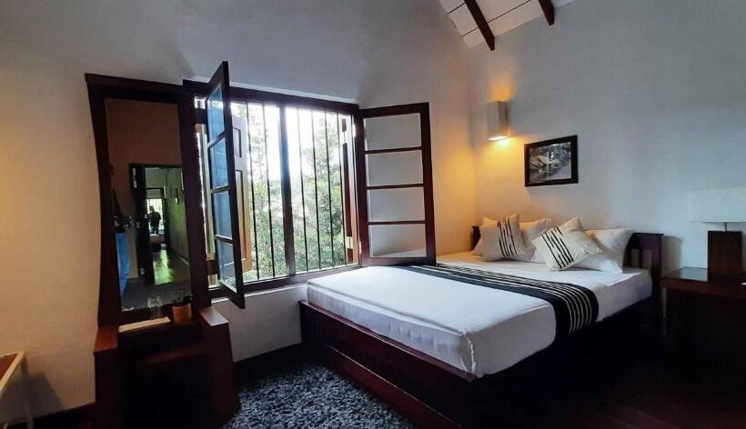 پانسیون Oasis Bungalow   Nuwara Eliya