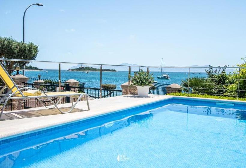 Villa Lighthouse In Alcanada