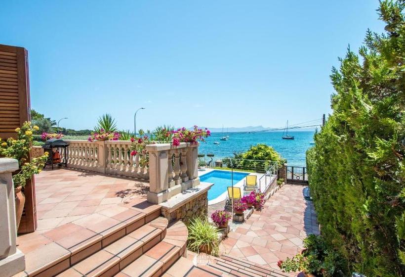 Villa Lighthouse In Alcanada