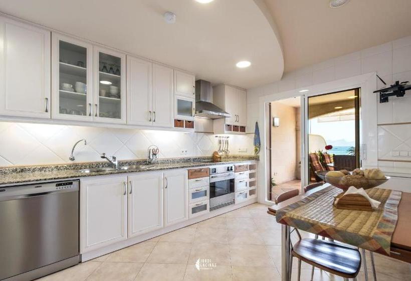 Villa Lighthouse In Alcanada