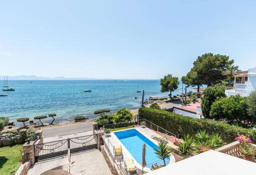 Villa Lighthouse In Alcanada