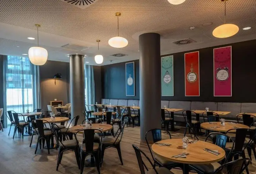 Hotelli Premier Inn Hamburg City Berliner Tor