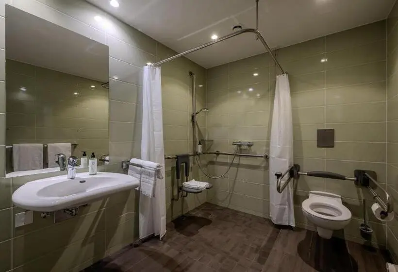 Hotelli Premier Inn Hamburg City Berliner Tor