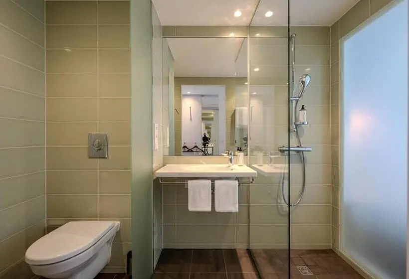 Hotelli Premier Inn Hamburg City Berliner Tor