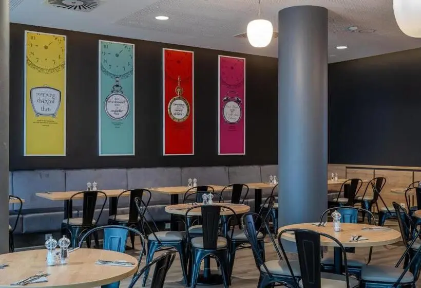 Hotelli Premier Inn Hamburg City Berliner Tor