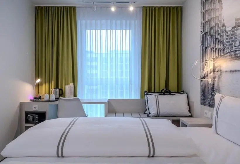 Hotelli Premier Inn Hamburg City Berliner Tor