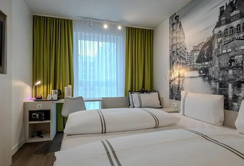 Hotelli Premier Inn Hamburg City Berliner Tor