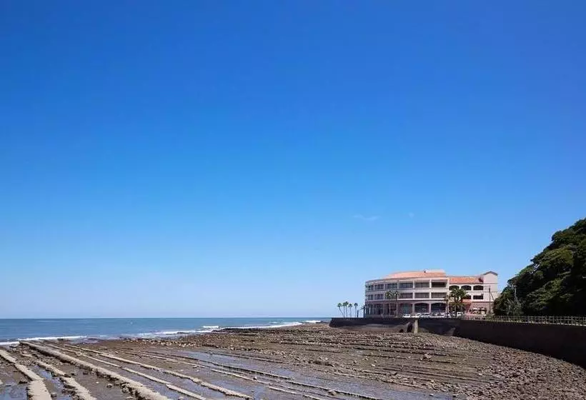 Hotelli Aoshima Cinq Male