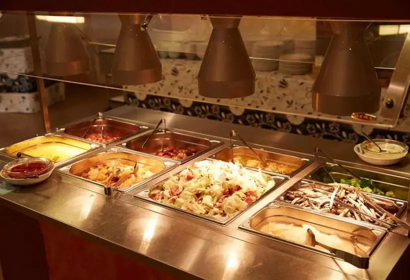 Hotelli Aoshima Cinq Male