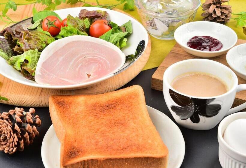 ホテル Kurumayama Kogen Guesthouse Urara