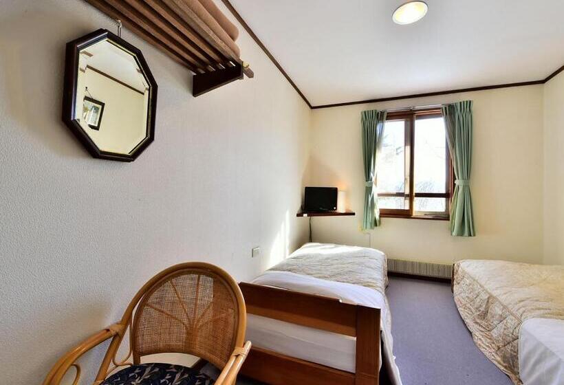 ホテル Kurumayama Kogen Guesthouse Urara