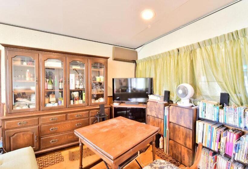 ホテル Kurumayama Kogen Guesthouse Urara