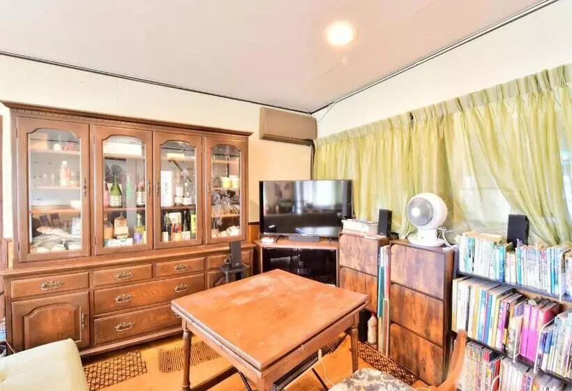 ホテル Kurumayama Kogen Guesthouse Urara