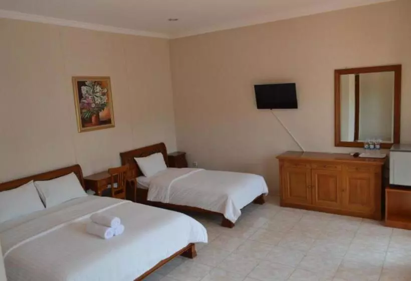 Hotel Lurus